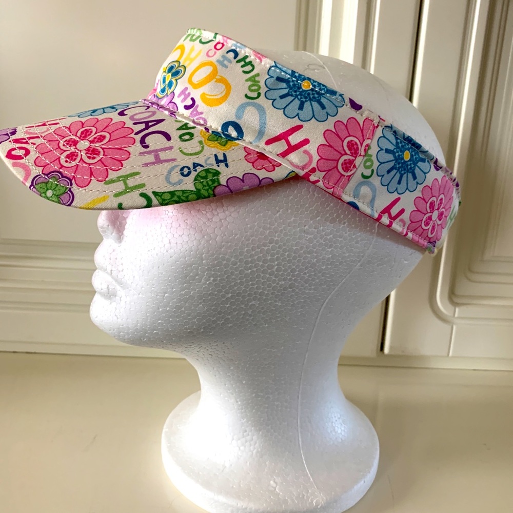 👒👒Coach floral visor hat🐿🐿